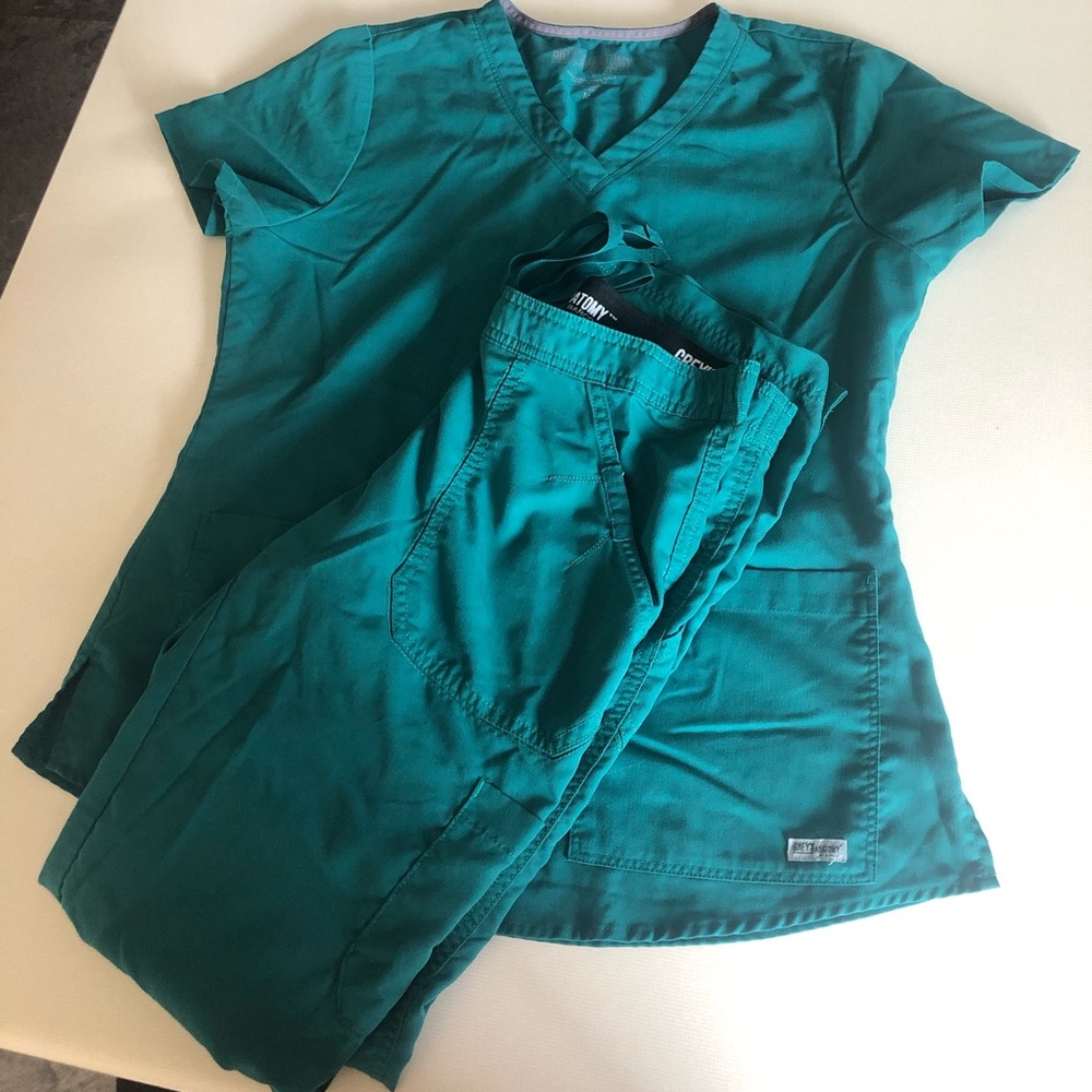 Greys Anatomy Hunter Green Women’s Scrub Set